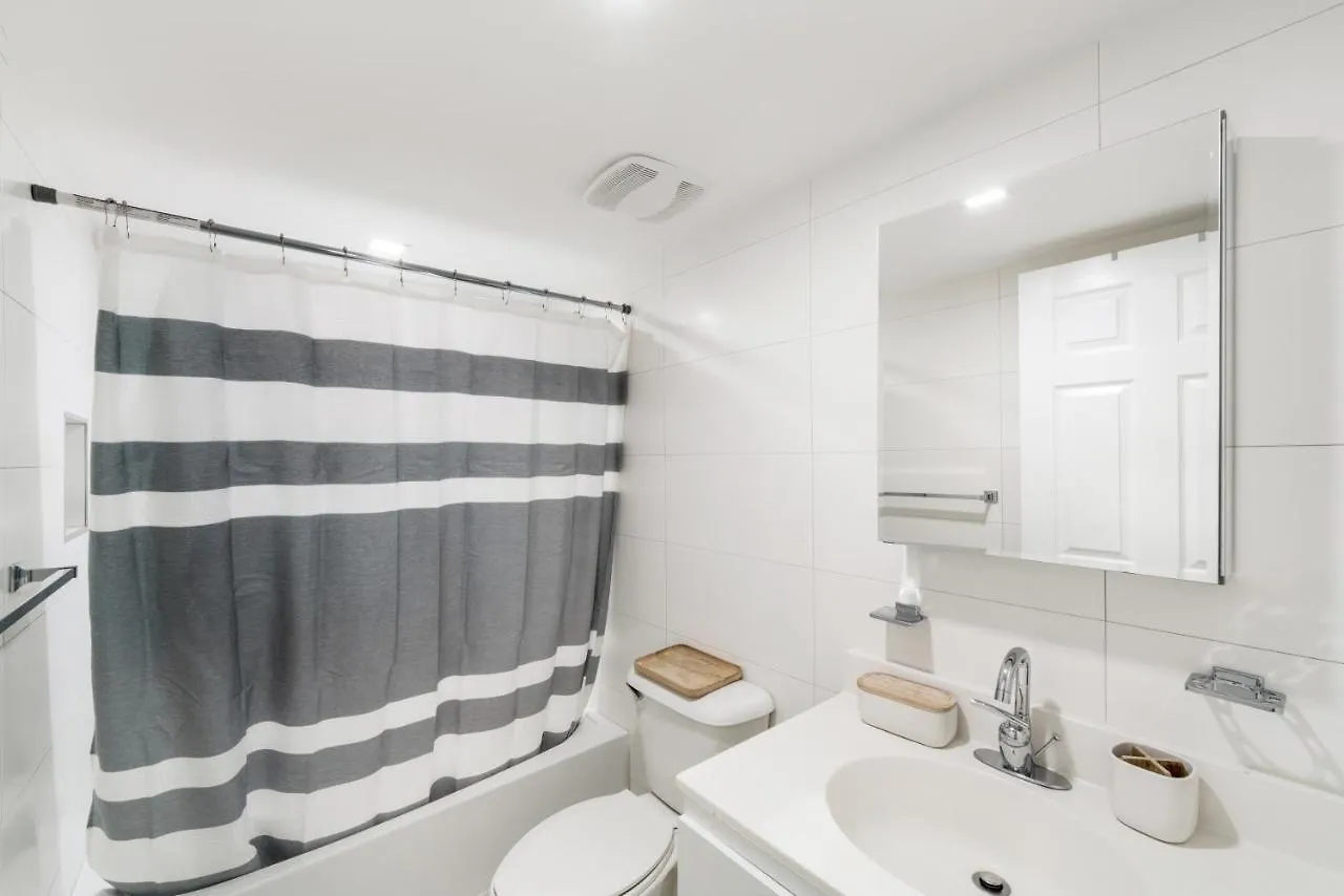 Perfectly Located In The Heart Of Seven Mile Beach Apts